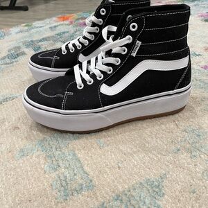 Black Hi-Top Platform Vans